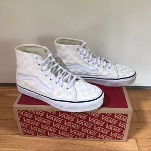 VANS - checkerboard high Tops - size 38